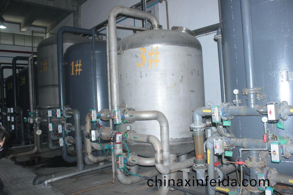 廣(guang)州某某100噸輭(ruan)化水工程(cheng)