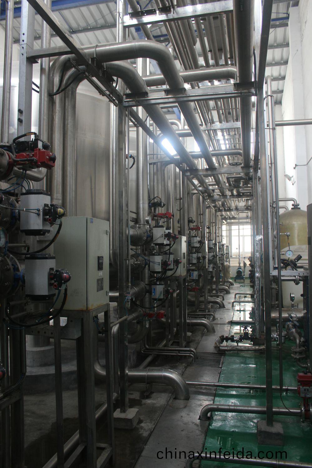 廣(guang)州某某啤酒(jiu)100噸過(guo)濾(lv)輭化水工(gong)程